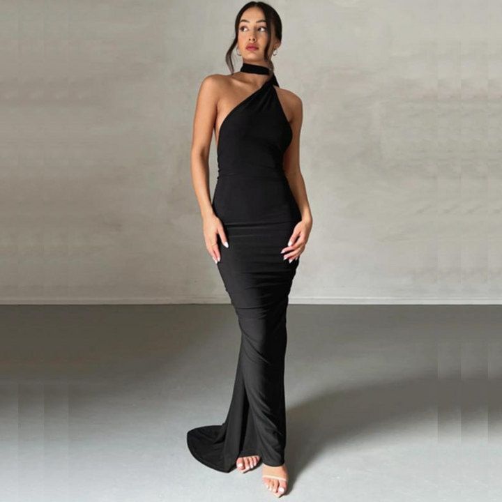 Aveline | Elegant Halter Bodycon Dress