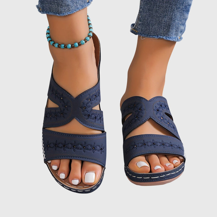 Lunira | Lightweight Orthopedic Sandals