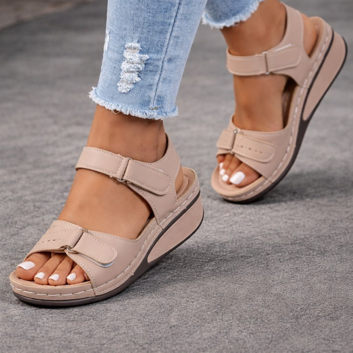 Lorenae | Stable Step Sandals