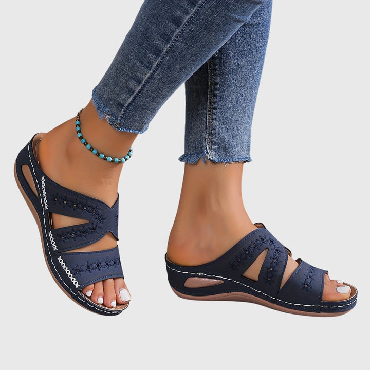 Lunira | Lightweight Orthopedic Sandals