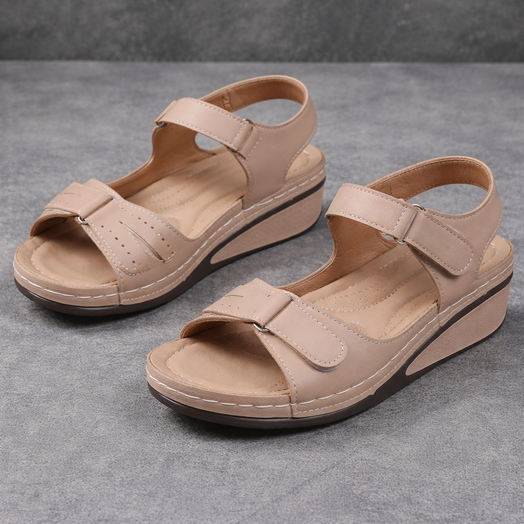 Lorenae | Stable Step Sandals